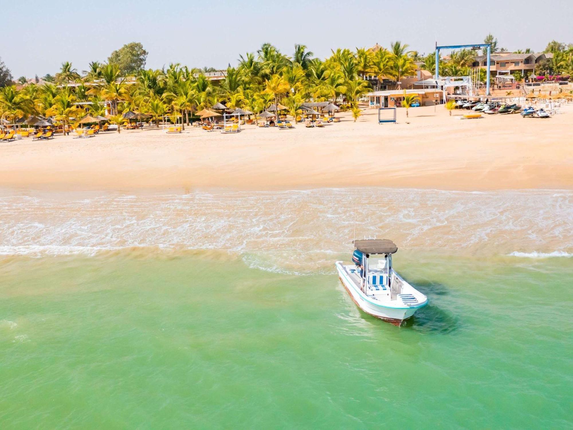 Movenpick Resort Lamantin Saly Exterior photo